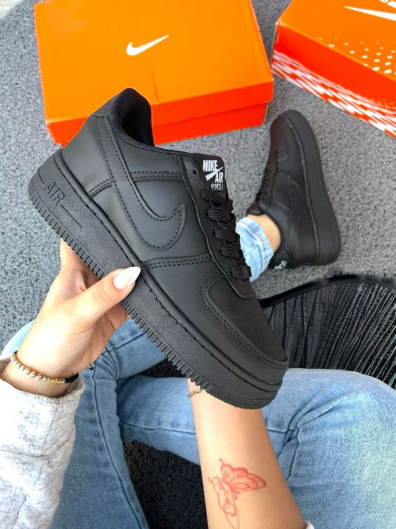 [EL MÁS VENDIDO DE 2024] Tenis NIKE AIR FORCE 1 UNISEX